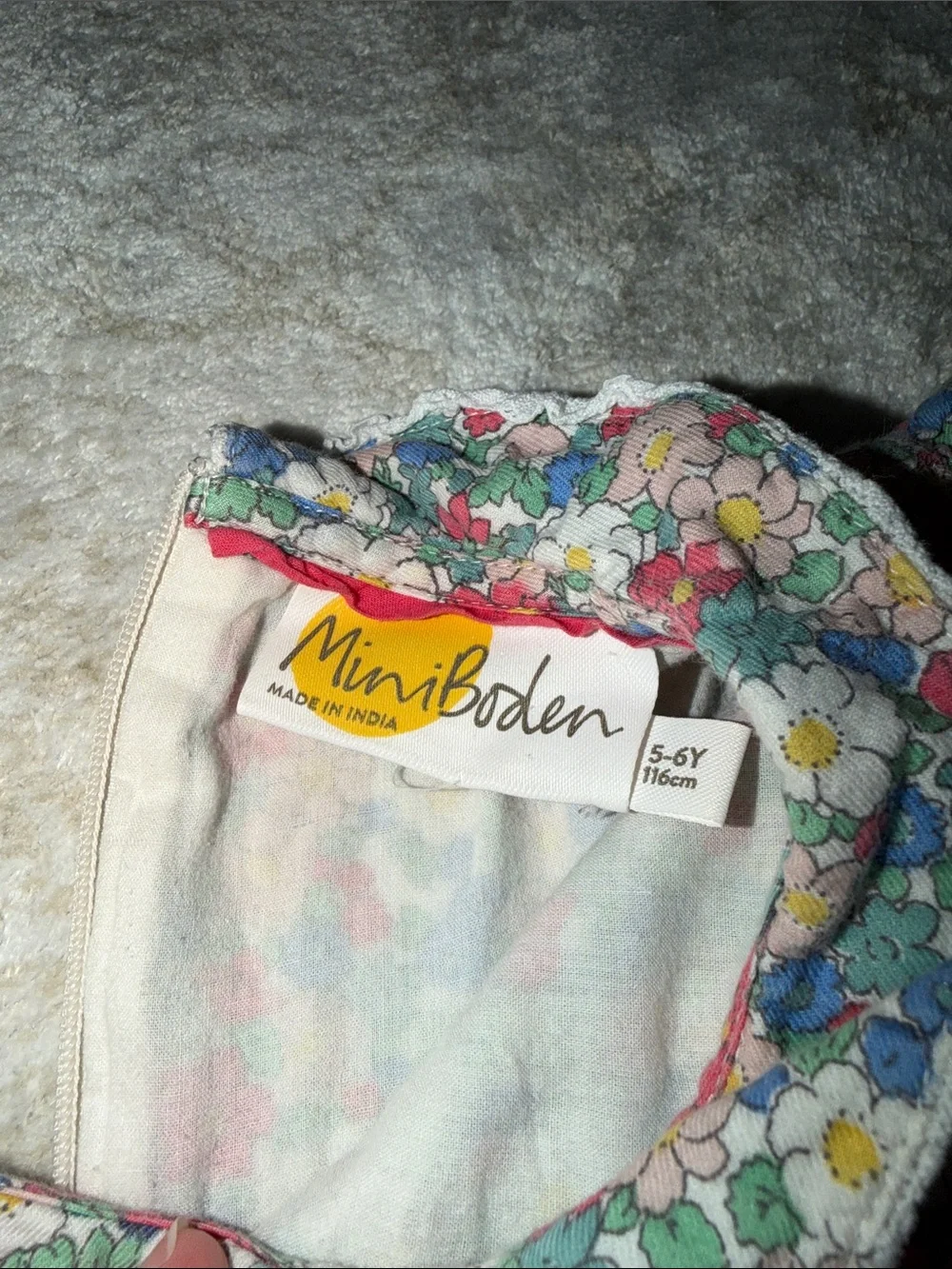 Mini Boden Girls Floral Puff-Sleeve Dress in Multicolor